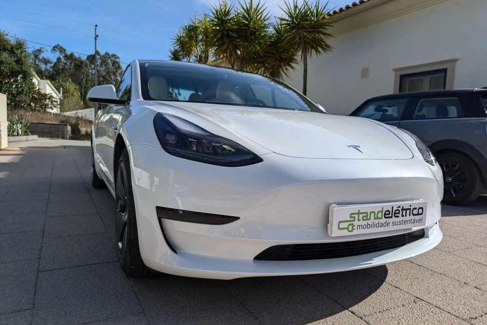 Tesla Model 3 Tração Traseira