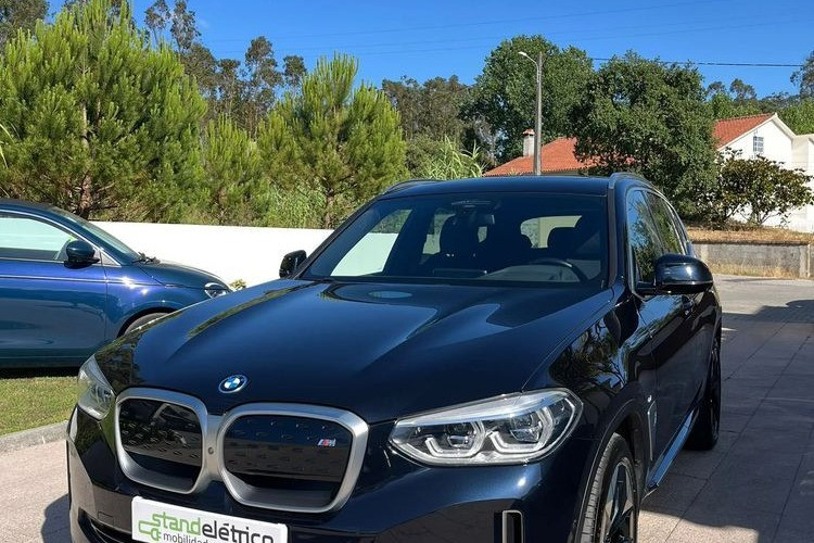 BMW iX3 M Sport Impressive