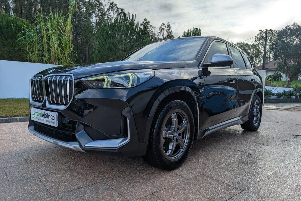 BMW iX1 xDrive30 xLine
