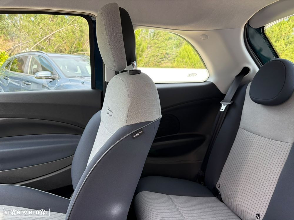 UI24qX7mhe.