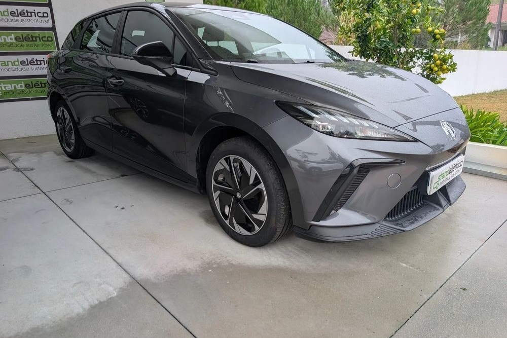 MG MG4 51 kWh Standard